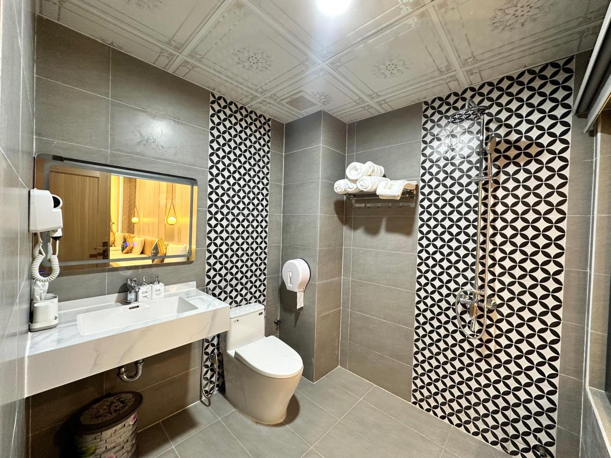 Hotel Phi Hùng Tam Kỳ Extérieur photo